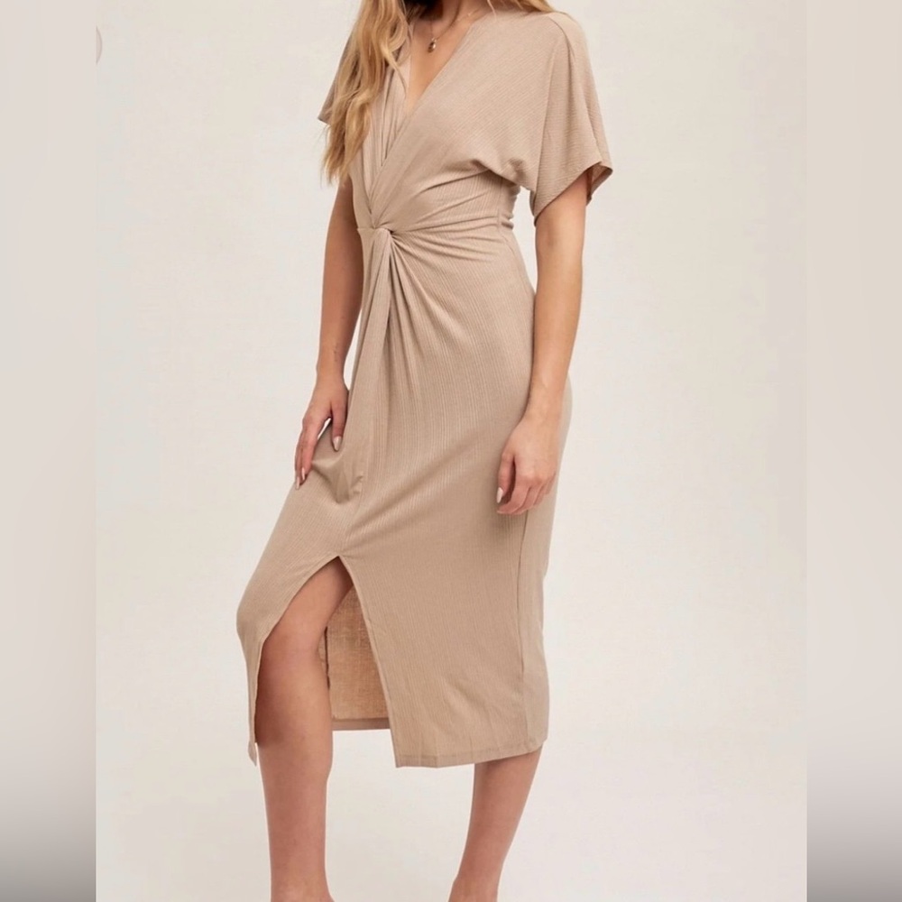NWT Women’s Hem & Thread Twisted Front Midi Beige Boutique Dress M - Picture 2 of 4